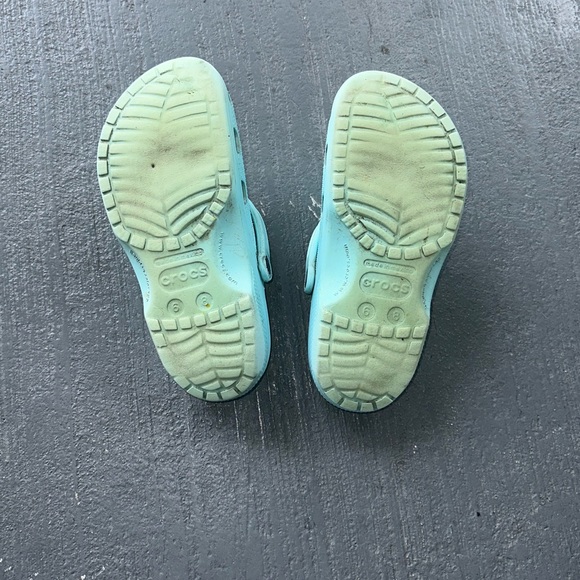 Baby blue crocs - Picture 6 of 6